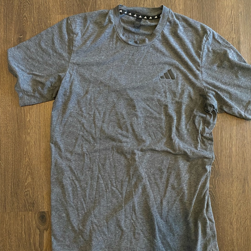 Adidas Charcoal Men's Short Sleeve Tee size medium